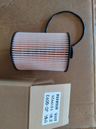 新款福田拓路者柴油滤芯柴油滤清器柴滤  OEM：FS19925