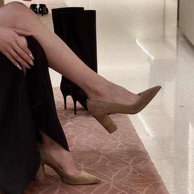尖头粗跟高跟鞋女2025年春秋新款绒面浅口不累脚绝美气质名媛单鞋