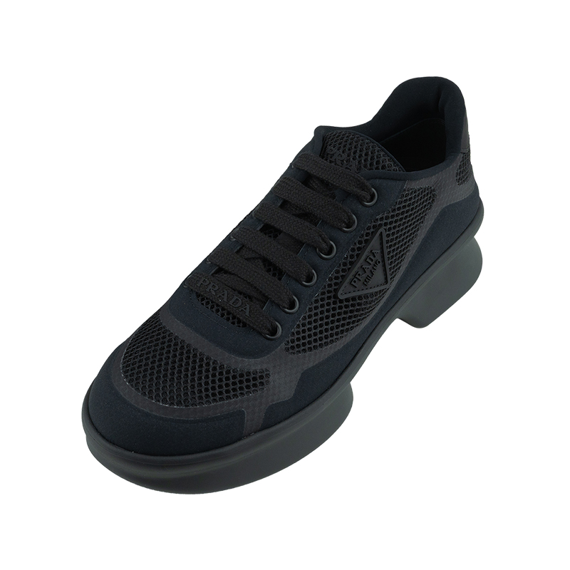 普拉达女士圆头厚底标贴休闲鞋