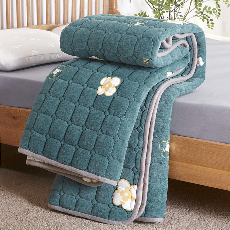 Winter bedding anti slip thickened coral velvet blanket sheet single piece Plush blanket flannel mattress single blanket