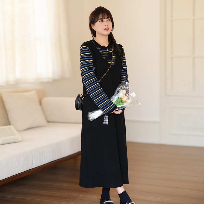 慕翎大码女装假两件条纹拼接连衣裙女黑色长袖遮肉显瘦气质长裙