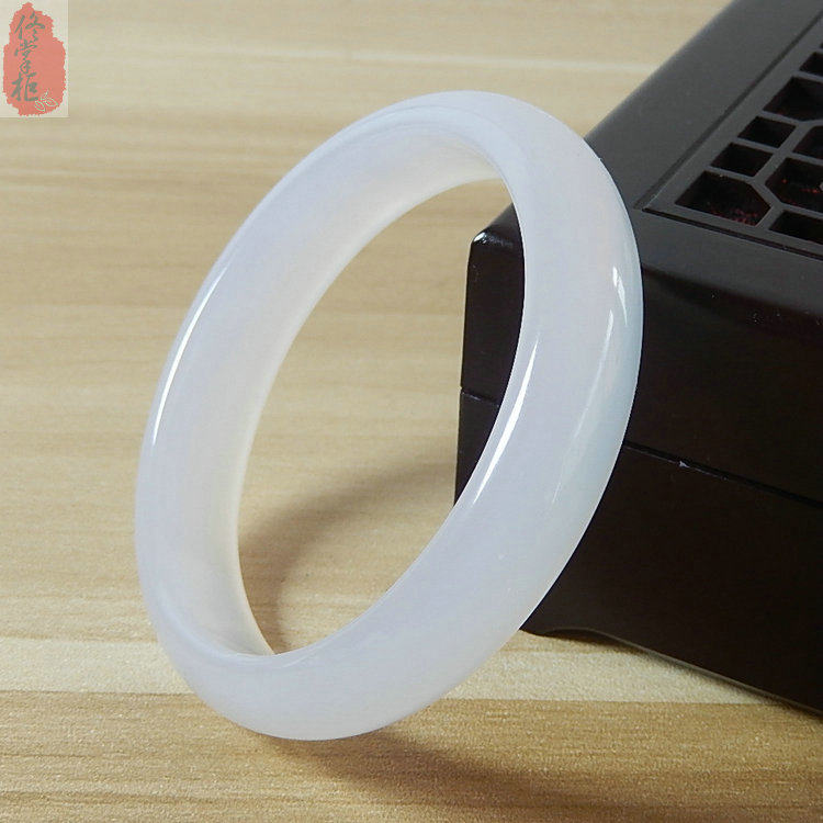 白玉髓手镯子女款 天然白玛瑙通透冰种旺夫玉镯 少女手饰带证书