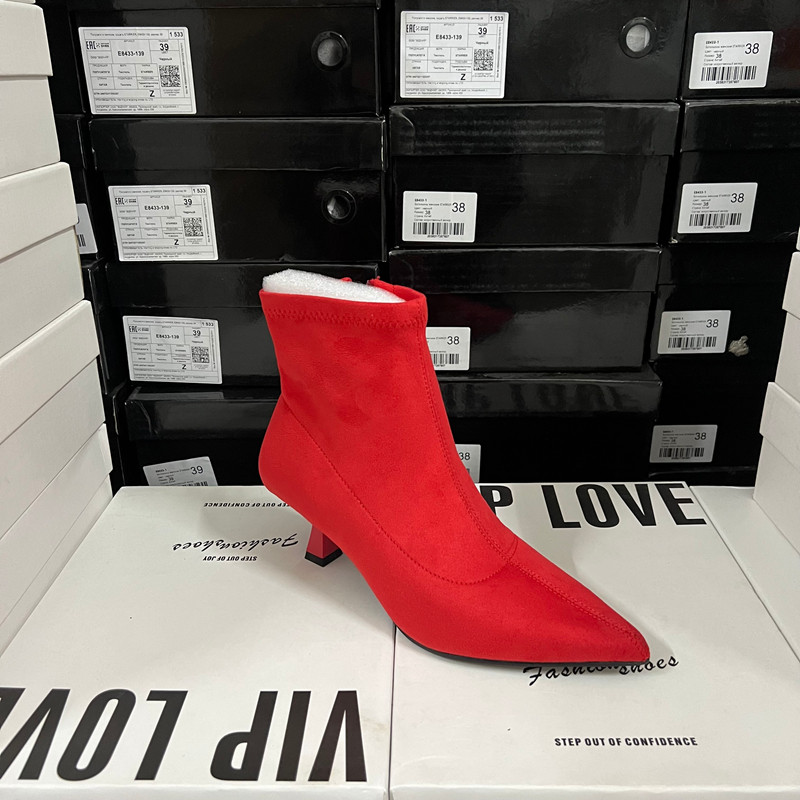 韩版尖头细跟短靴女冬季红色高跟显瘦瘦瘦靴时装靴,女鞋,时装靴,淘宝优惠券,粉丝福利购,淘宝优惠卷