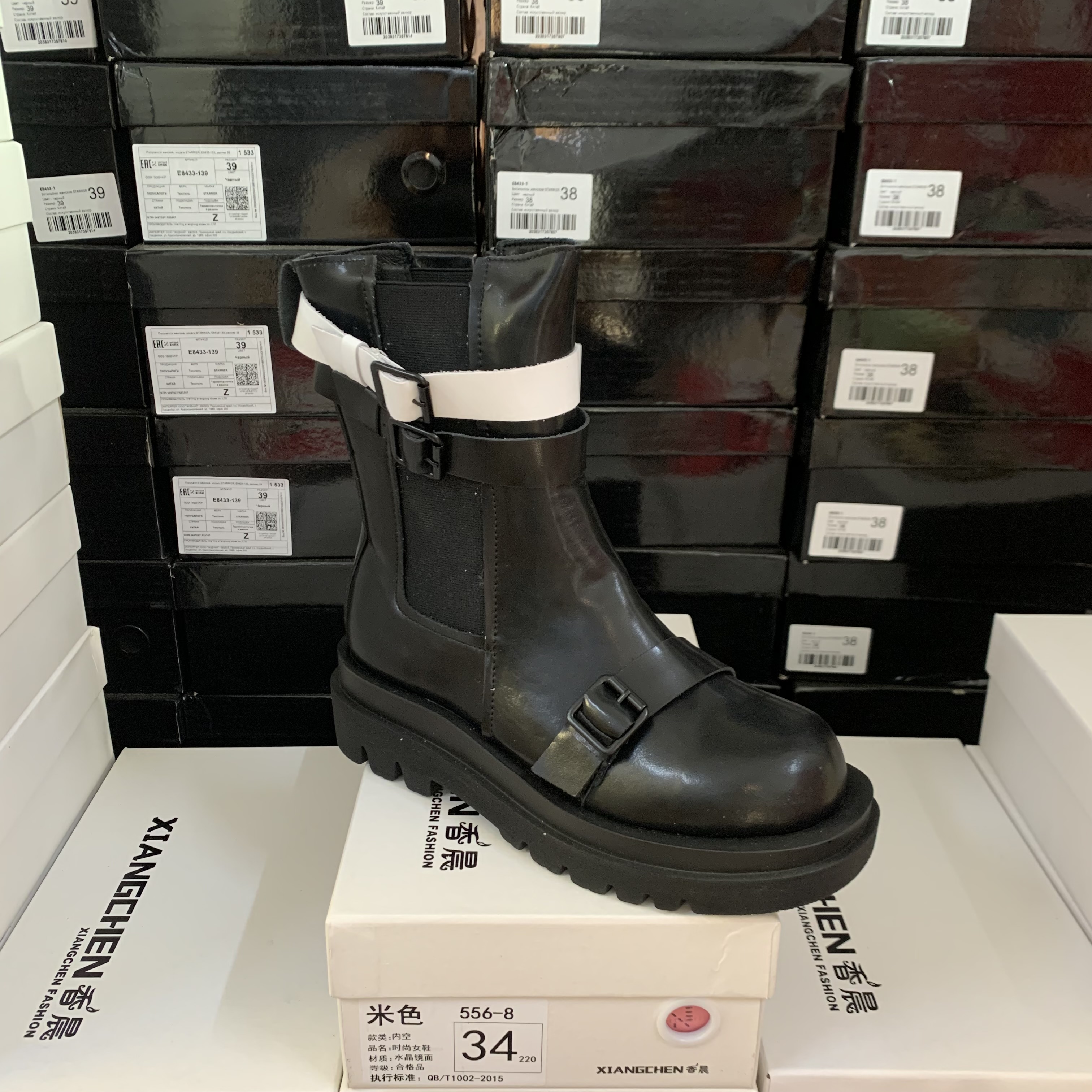 外贸原单出口时尚女鞋圆头厚底马丁靴套筒小众百搭短靴