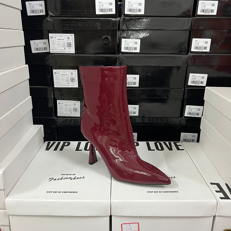 【微瑕】商场专g撤柜红色漆皮尖头细高跟侧拉链短靴