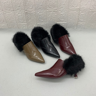 韩版兔毛尖头深口单鞋女软面低跟轻便百搭小皮鞋时尚小众加绒跟鞋