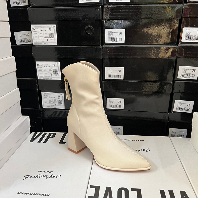 外贸原单出口断码捡漏欧美复古尖头粗高跟后拉链短筒靴
