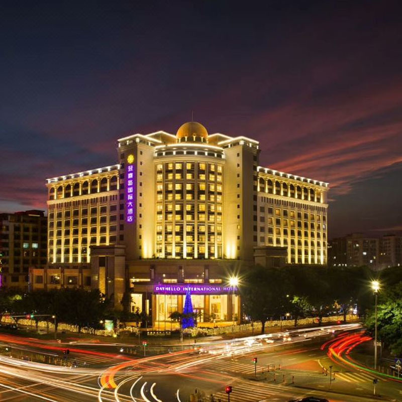 【美食精选】深圳登喜路国际大酒店豪华房1晚含早含双人自助晚餐