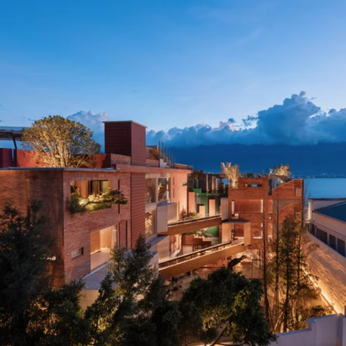 酒店位于大理文笔村内 酒店不定期举办艺术展览活动 温馨亲子 双早+2晚连住+下午茶套餐+咖啡畅饮