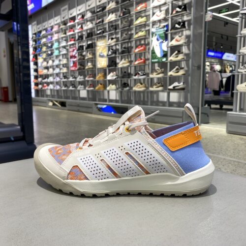 正品阿迪达斯ADIDAS男女溯溪鞋