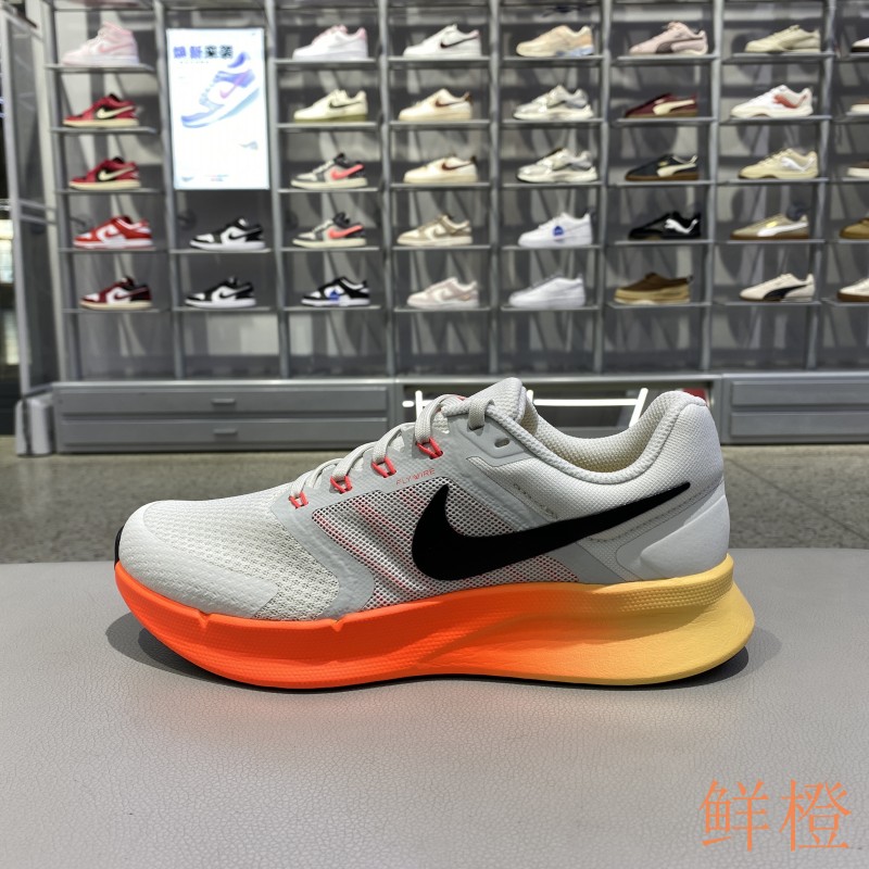 Nike耐克男轻便透气跑鞋