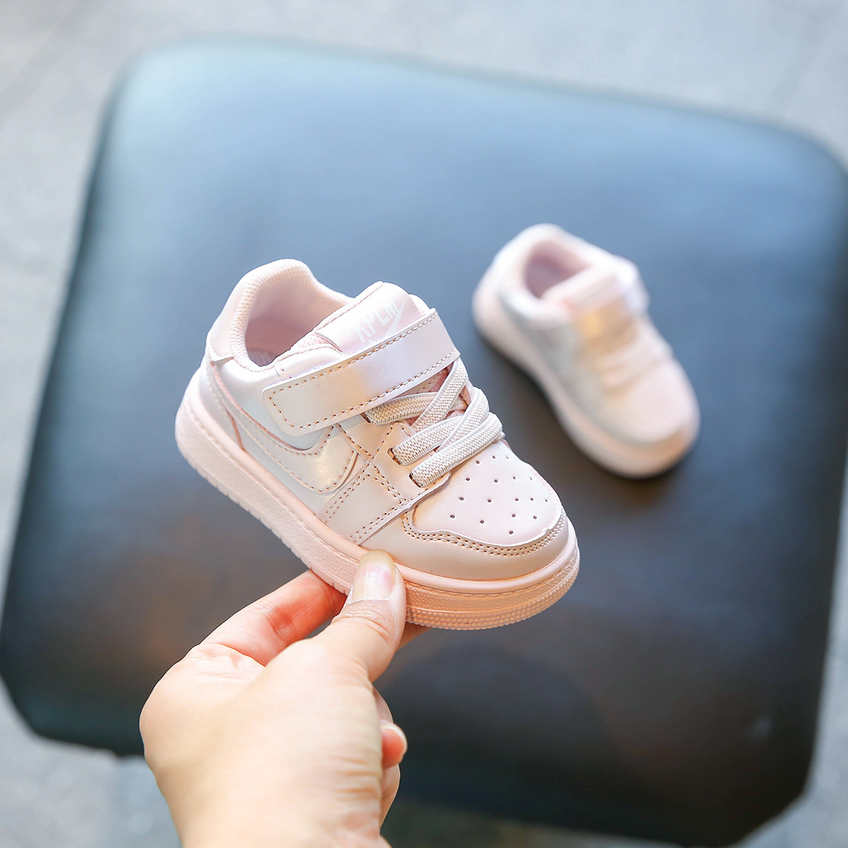 婴儿单鞋学步鞋透气板鞋软底