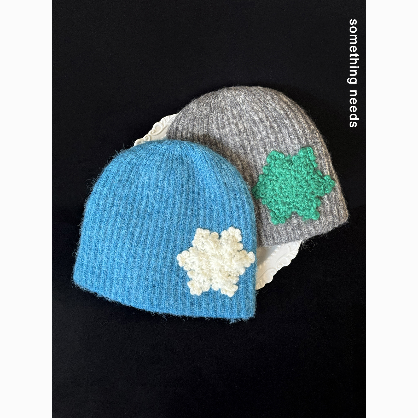 郑佰万高级感手工立体雪花冷帽女