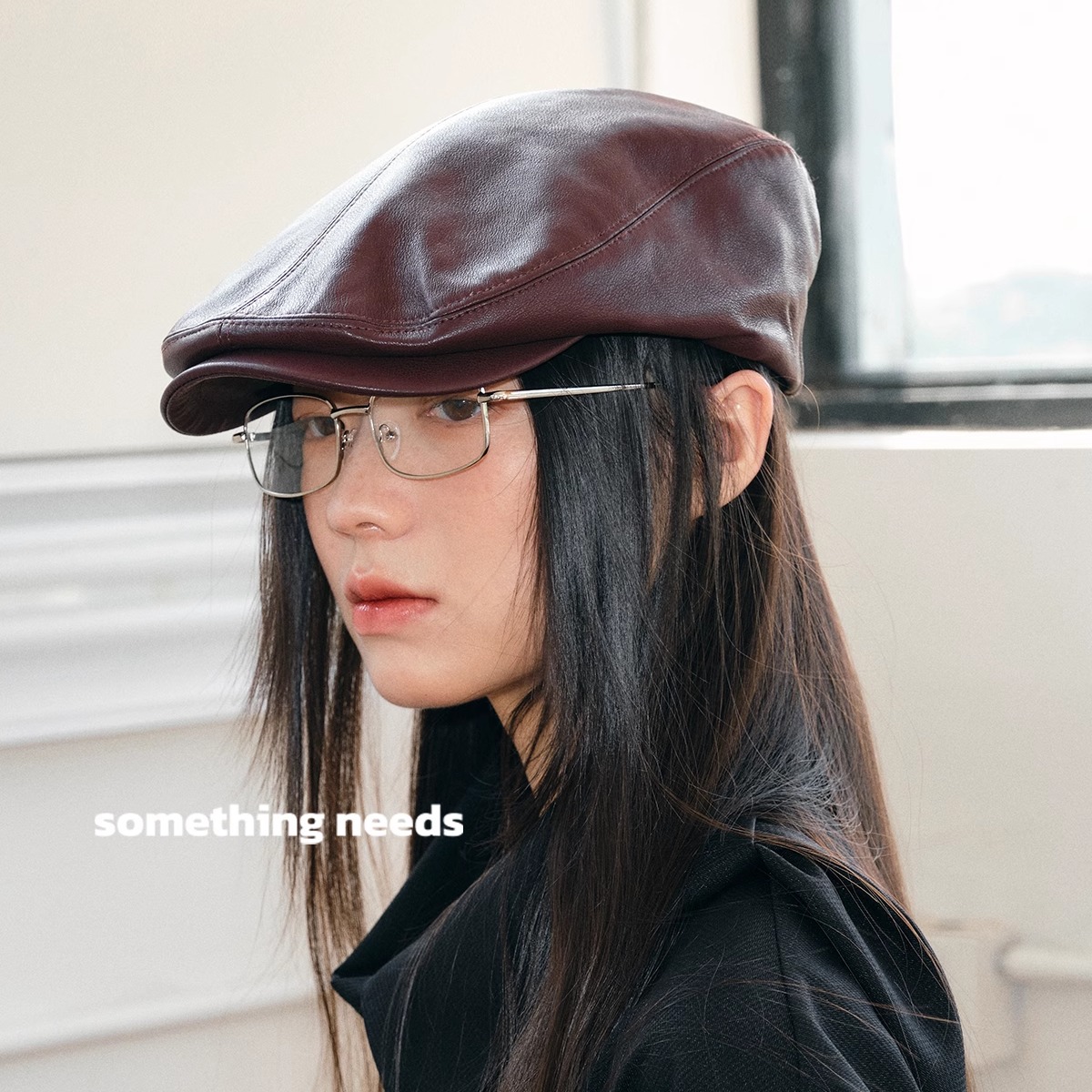 郑佰万 个性时髦英伦风鸭舌帽PU皮前进帽复古调报童帽显脸小百搭