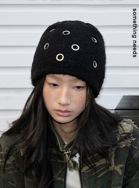 郑佰万 手工自制 铆钉气眼针织帽冬时髦酷感毛线帽百搭保暖冷帽女
