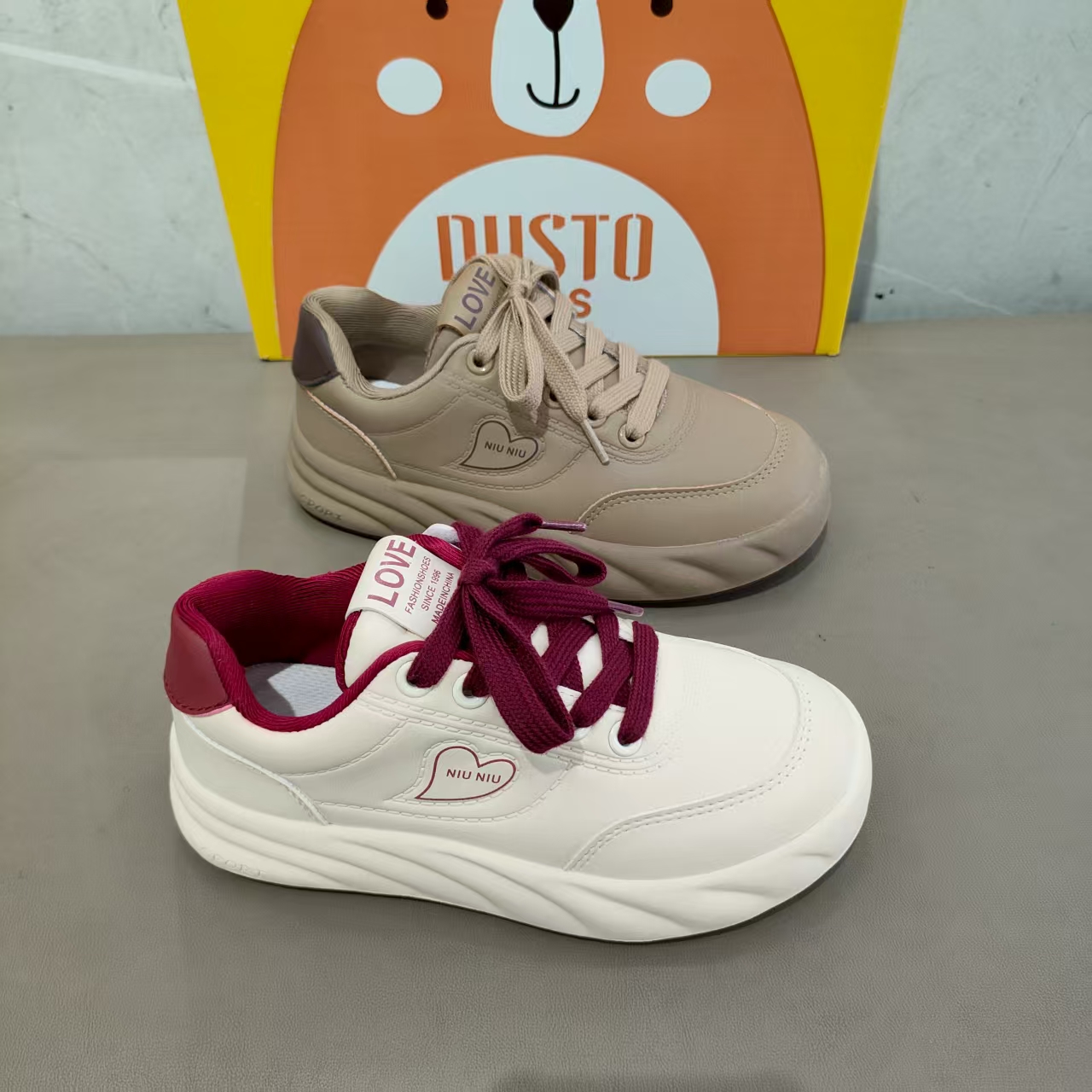 大东儿童鞋2025秋季新款休闲面包鞋魔术贴小白鞋时尚单鞋1480