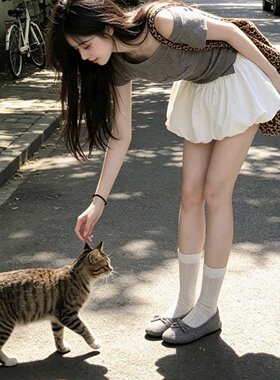 韩系甜美风一字肩灰色短袖t恤女2026夏季时尚花苞半身短裙两件套