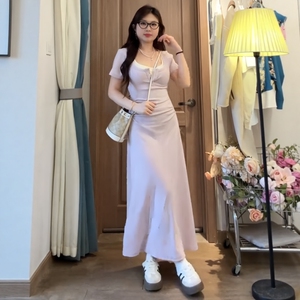 大码方领撞色拼接假两件连衣裙女夏季胖mm显瘦掐腰超好看短袖裙子