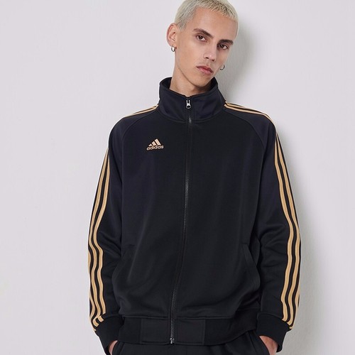 Adidas阿迪达斯新款春季外套男女情侣夹克休闲跑步运动服TR30JR