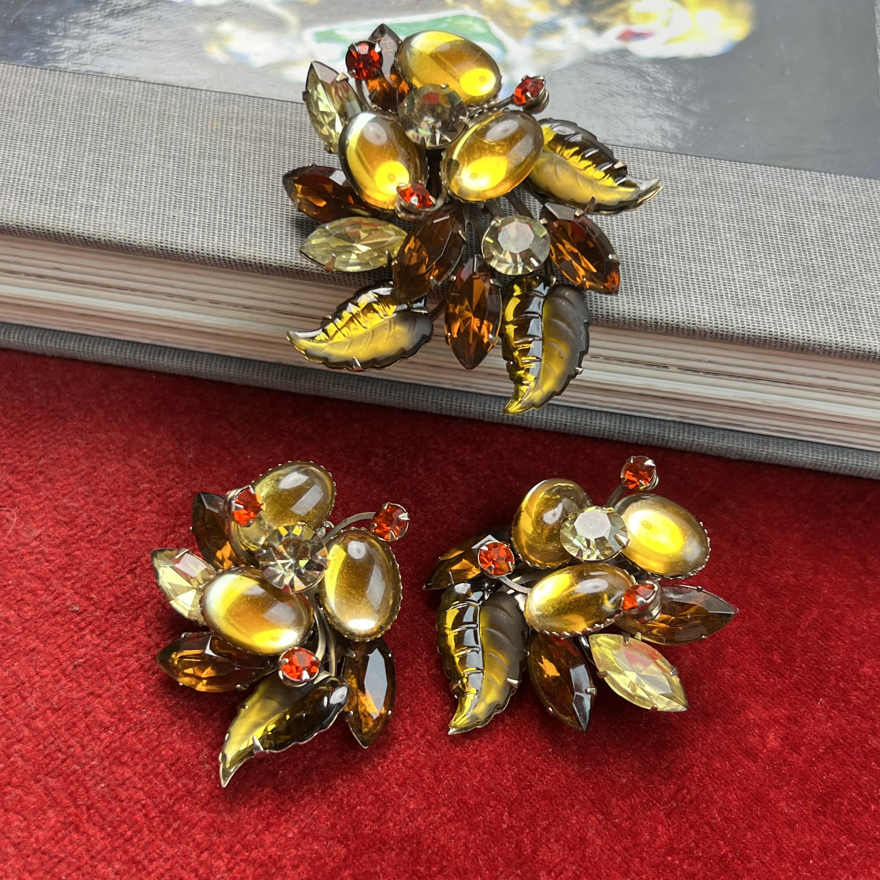 Beaujewels  焦糖珀色沙拉琉璃胸针耳夹套组