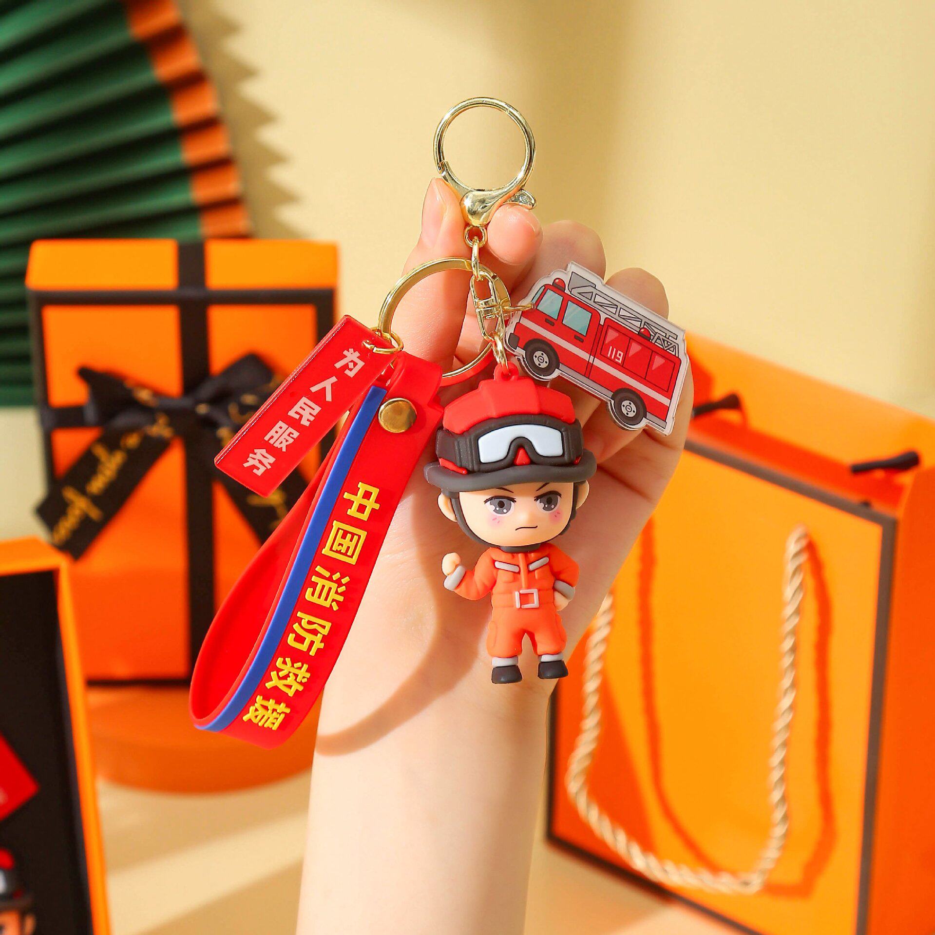 创意新品消防员钥匙扣消防安全宣传消防节日活动纪念宣传活动礼物