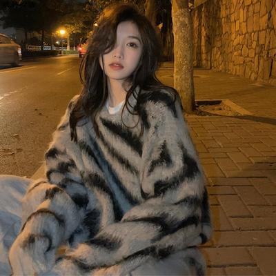 设计感小众斑马纹毛衣女秋