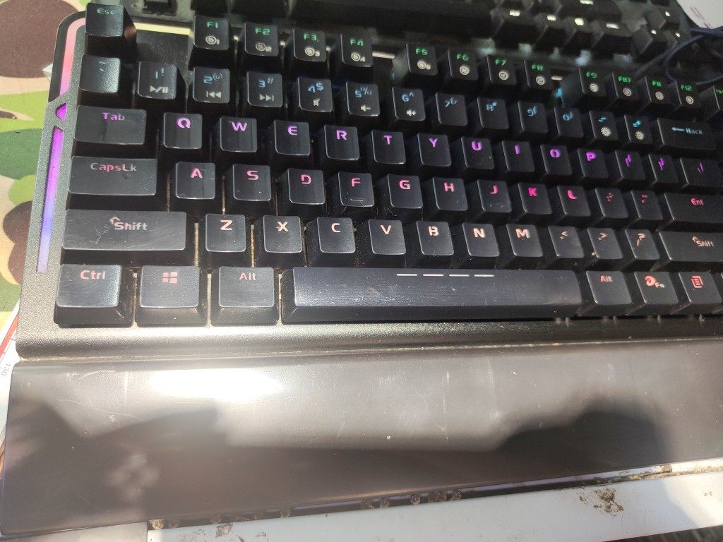 二手达尔优ck550miy机械键盘游戏键盘