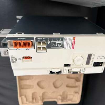 众桦电气伺服驱动器，型号LXM32MD72N4，，议价