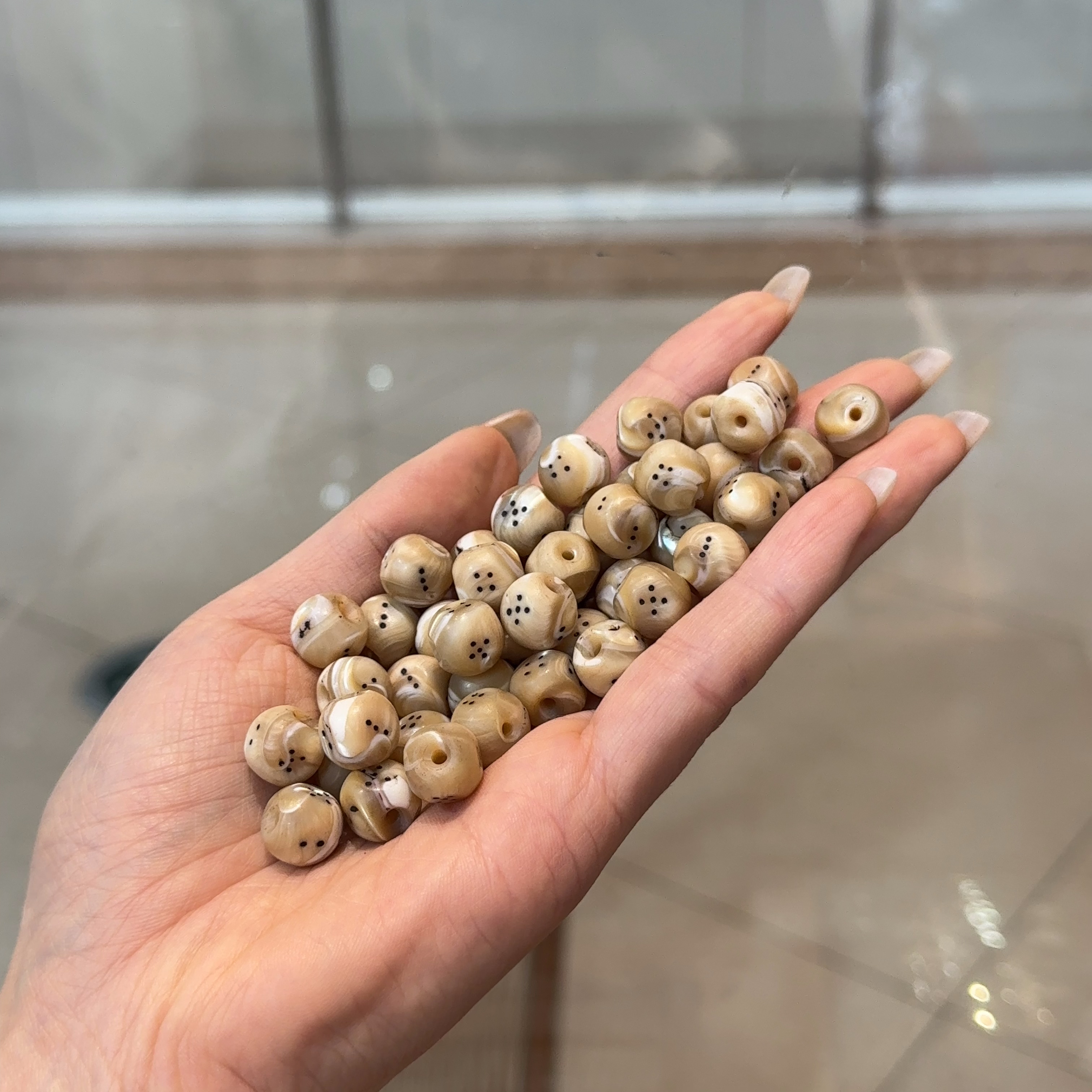 藏族回流老鱼骨骰子隔珠配饰藏式文玩佛珠长串复古手串配珠腰珠