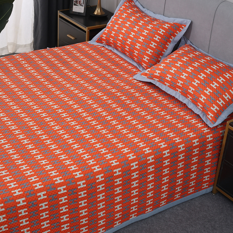 新款四季床盖双面多功能盖毯榻榻米印花卡通垫子加厚通用床单褥