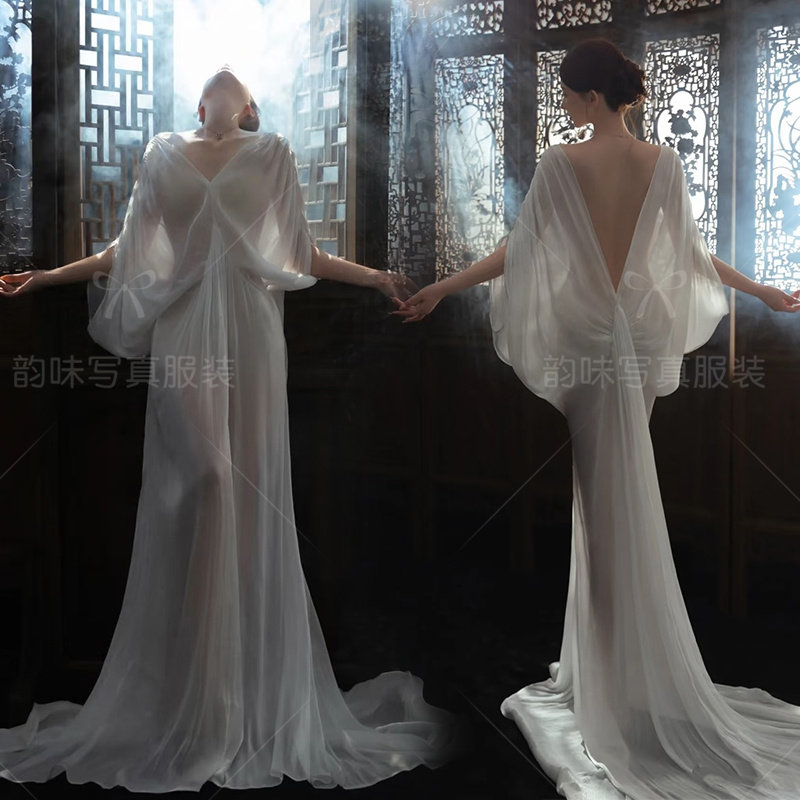 影楼新款禅意清冷主题唯美露背连衣裙写真简约高级艺术照摄影礼服
