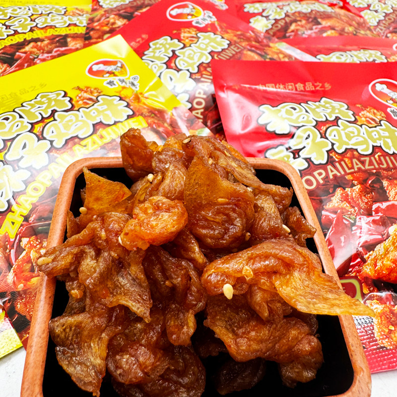 曾师傅招牌辣子鸡味豆皮平江辣条豆皮湖南零食小吃散称小包麻辣片