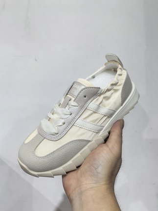 6682夏季绸缎布小板鞋，脚宽胖拍大
