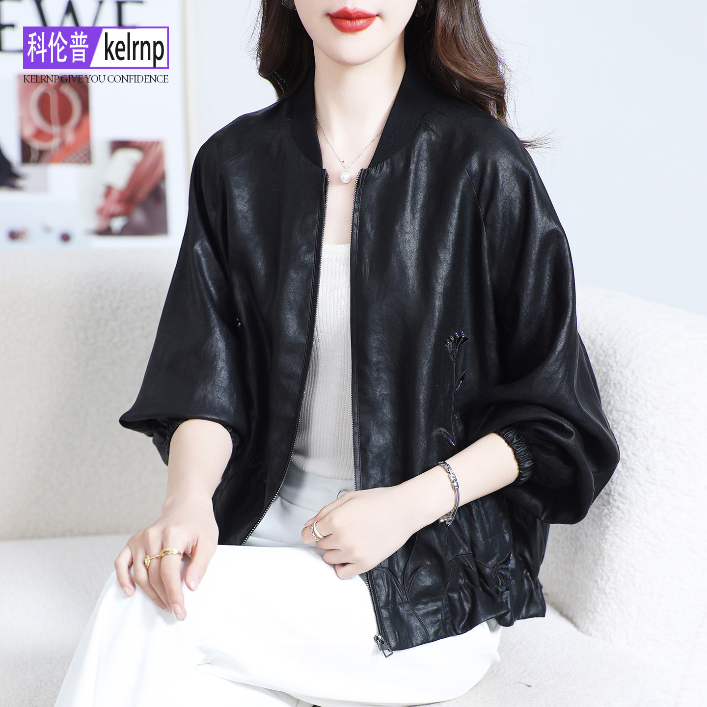 真丝短外套女2026新款高端极品香云纱缎龟棒球服桑蚕丝绸夹克开衫