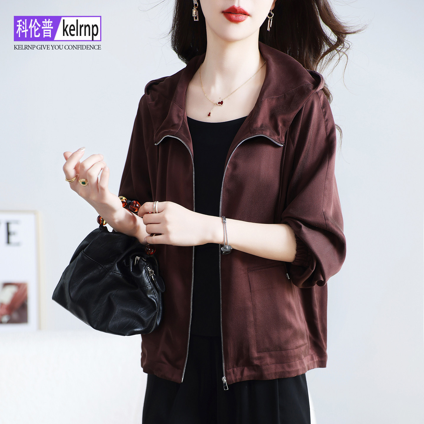 真丝短外套女2026春秋新款复古砂洗素绉缎棒球服桑蚕丝绸夹克开衫