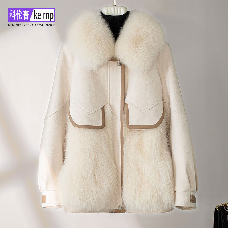 大狐狸毛领高端保暖白鸭羽绒外套