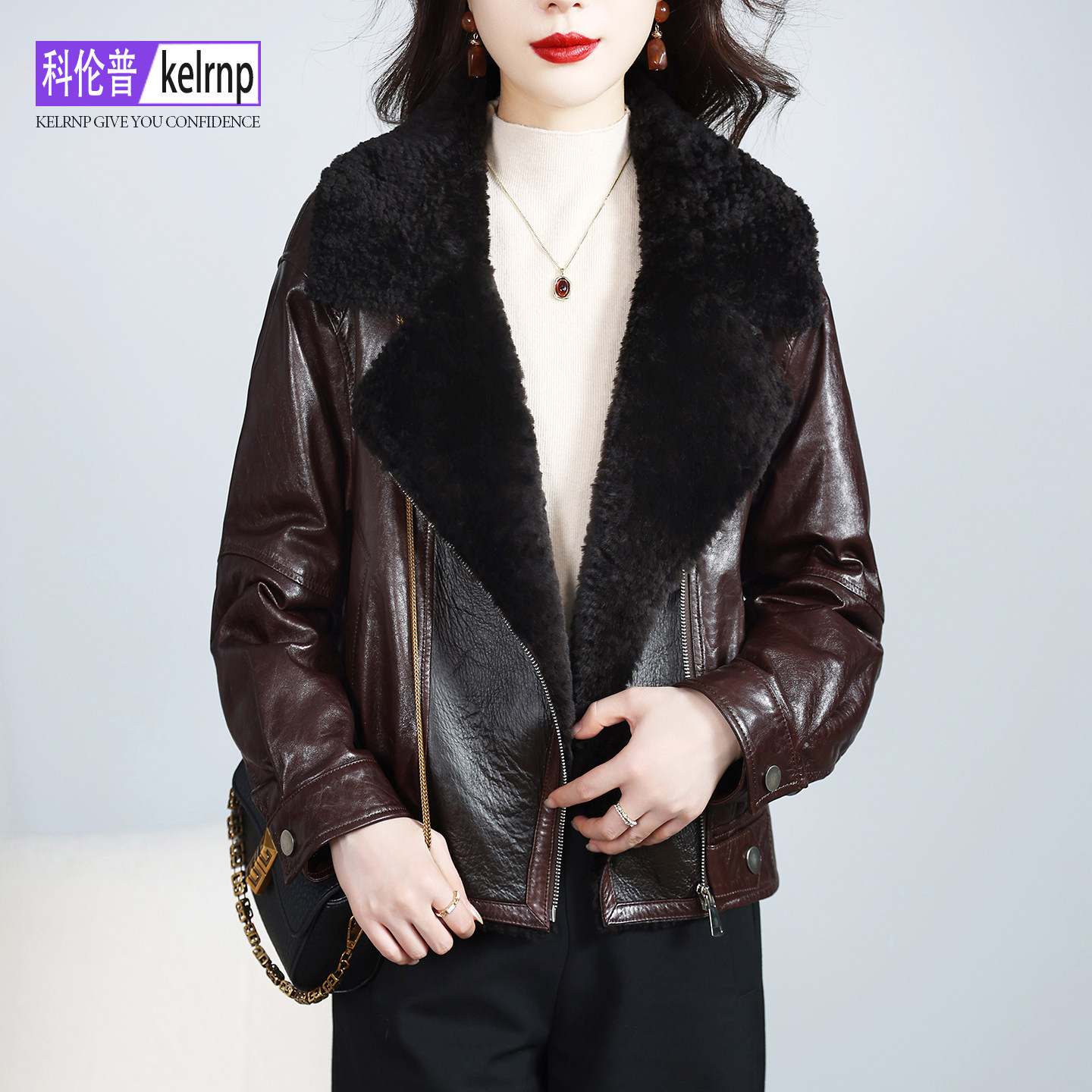 真皮羽绒服女短款2026冬新西装领羊毛领头层油蜡绵羊皮衣鹅绒外套