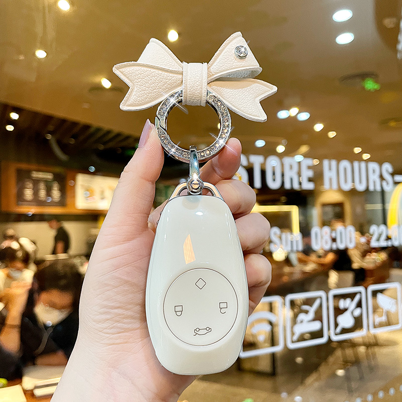 零跑钥匙套高档保护壳扣女