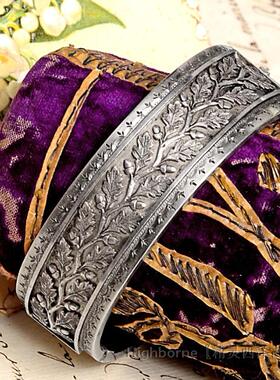 SOLD 精灵西洋古董首饰 橡子＆French法国1880S古典卡扣老银手镯