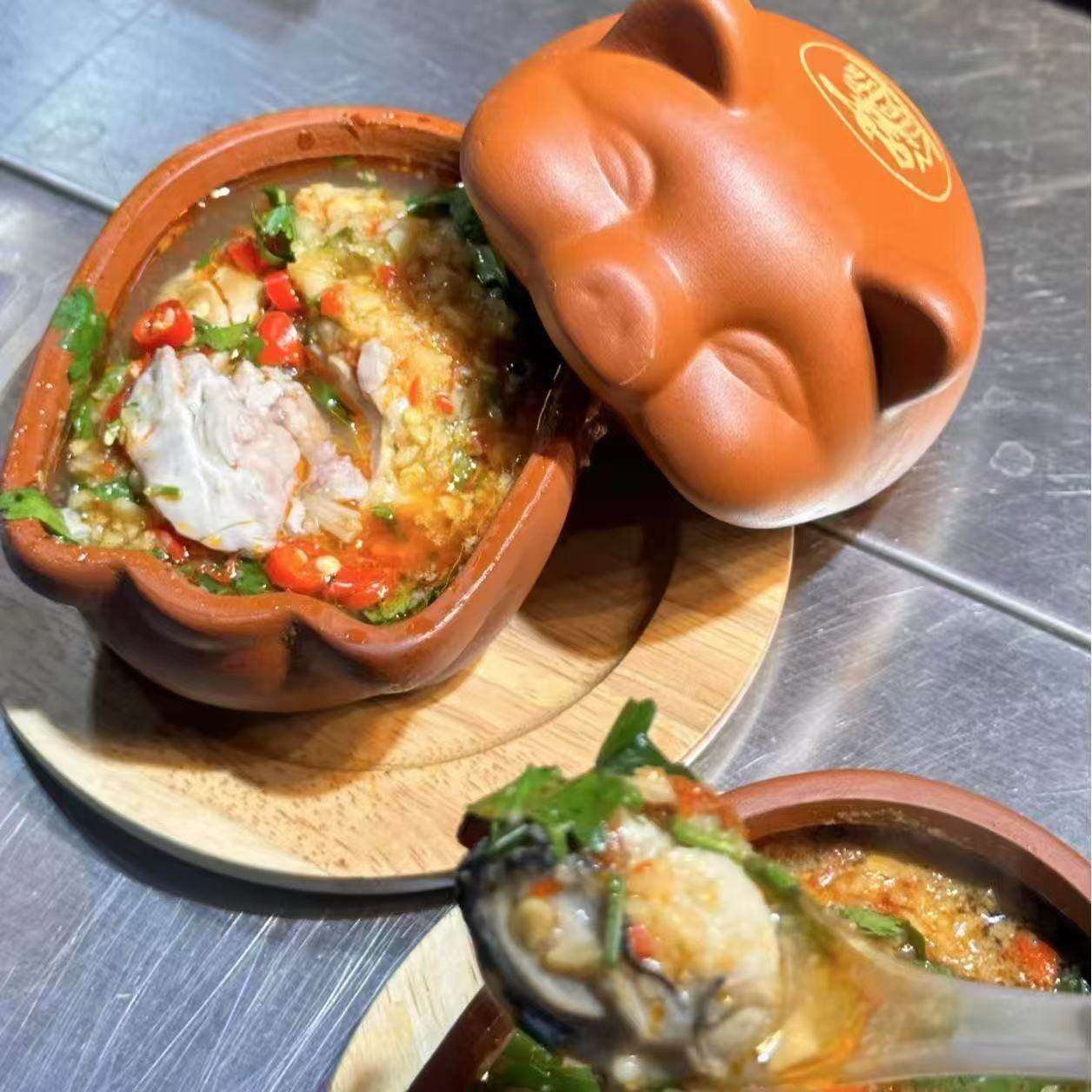 烧烤小猪紫砂烤脑花生蚝容器网红创意商用家用餐饮店烧烤神器餐具