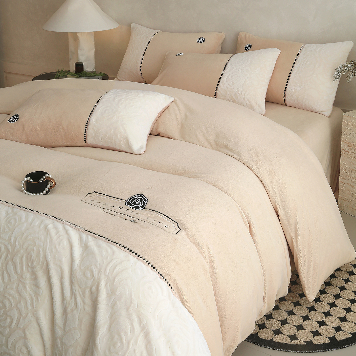 高端高克重牛奶绒拼接绣花四件套秋冬季加厚保暖被套床单床上用品,床上用品,床品套件/四件套/多件套,淘宝优惠券,粉丝福利购,淘宝优惠卷