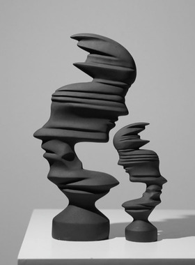 侘寂风玄关抽象人物装饰品摆件