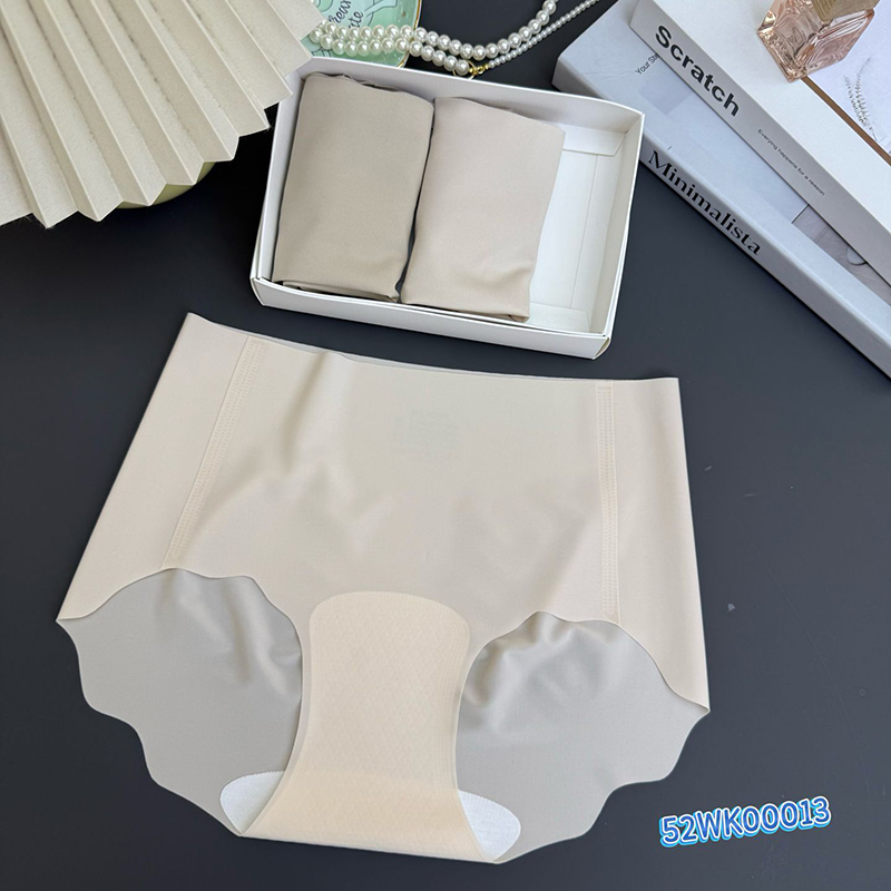 女中腰隐形奶皮冰丝内裤三角裤