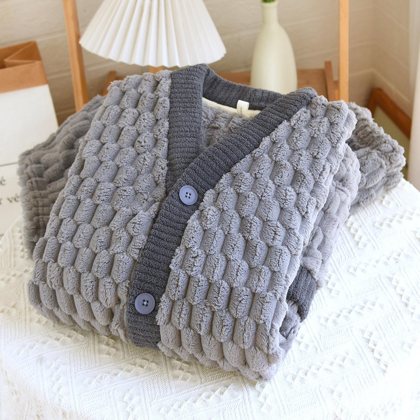 新款加厚法兰绒睡衣男士冬季日系简约V领开衫保暖珊瑚绒家居服套,女士内衣/男士内衣/家居服,睡衣/家居服套装,淘宝优惠券,粉丝福利购,淘宝优惠卷