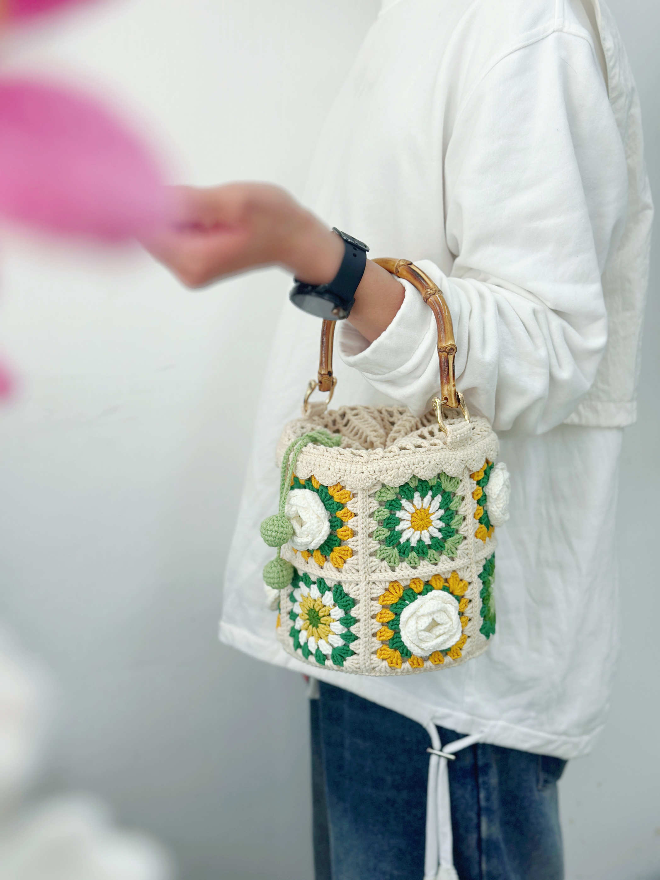 手工国风山茶花水桶毛线编织手提包成品钩针礼物