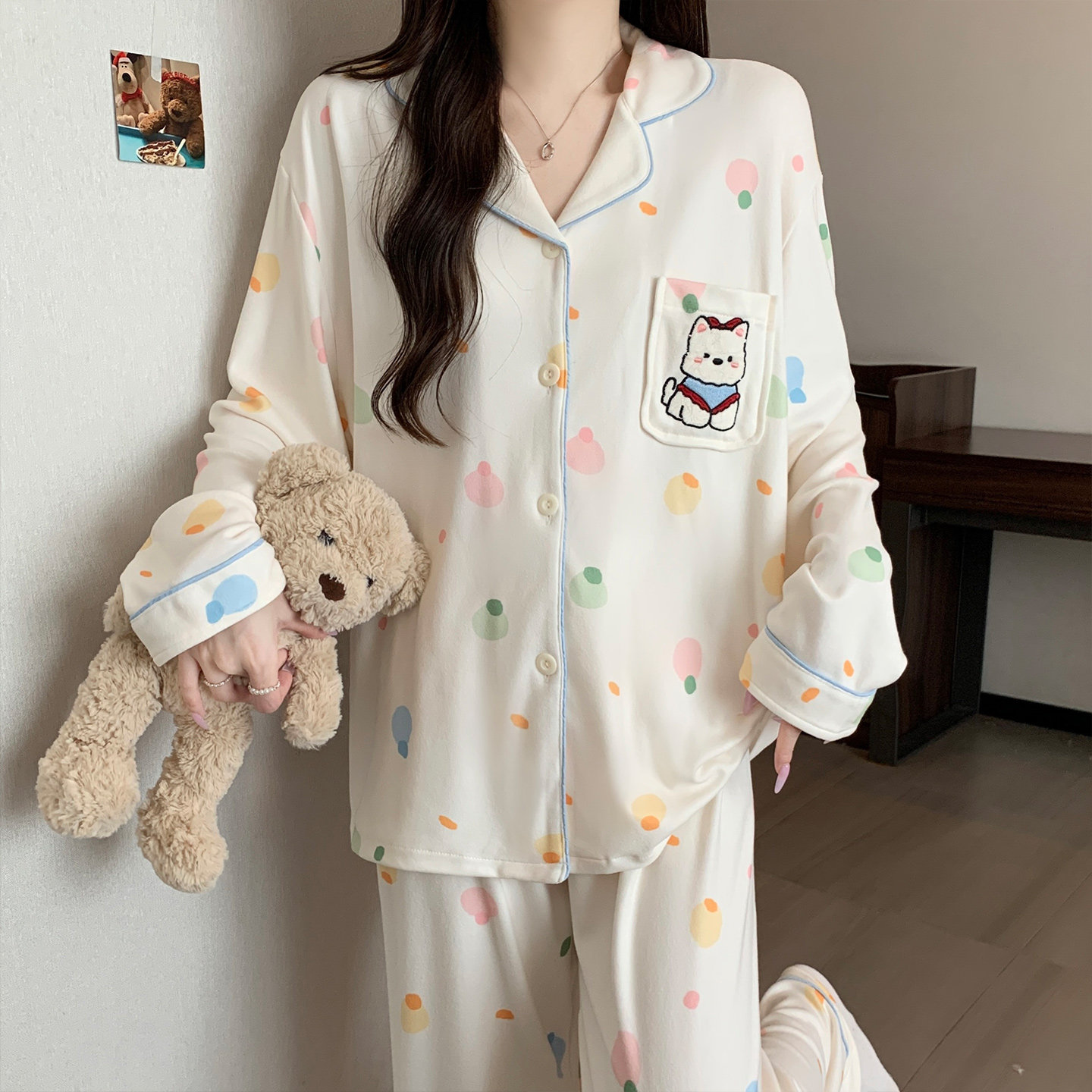德绒睡衣女款春秋冬季卡通可爱图片