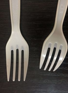 一次性叉子塑料小叉子黄色蛋糕叉西餐叉水果甜品叉12.5CM2000只