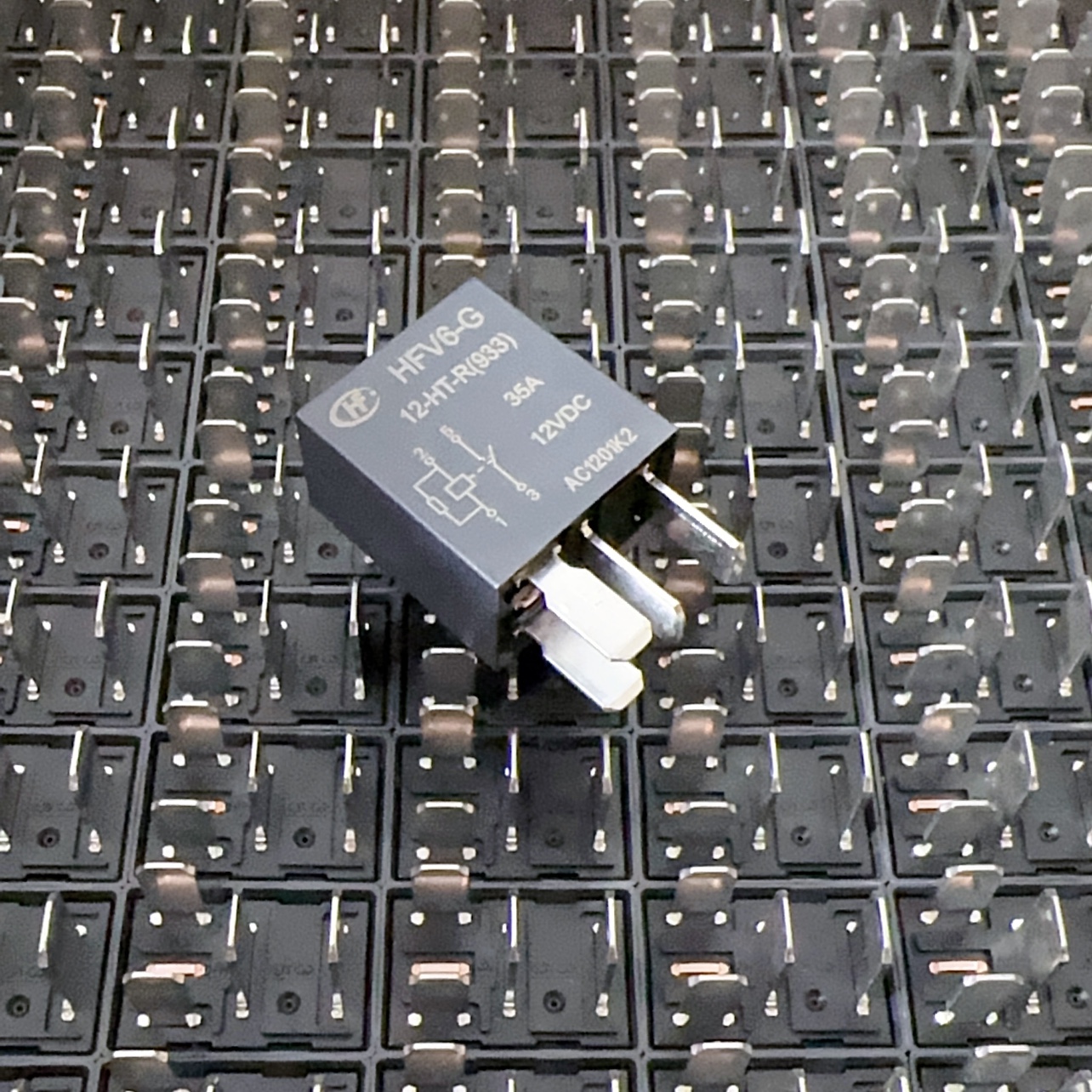 HFV6-G012HT-R 奇瑞 12V 30A 4脚大灯风扇空调油泵通用汽车继电器