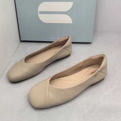 comely/康莉断码撤柜秋春季方头平跟舒适软底百搭通勤真皮女单鞋