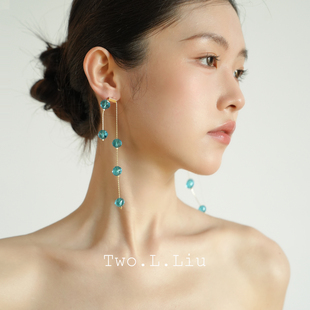 Two.L.Liu蓝色水晶耳环女流苏气质高级感超仙水滴小众百搭耳饰